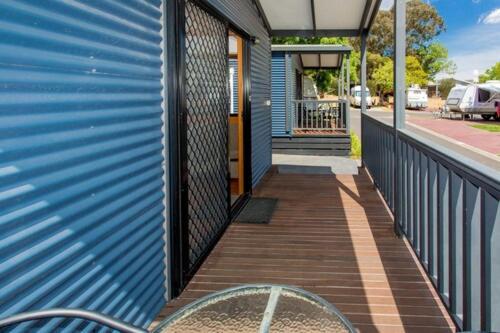 Big4 Melbourne Holiday Park Buitenkant foto