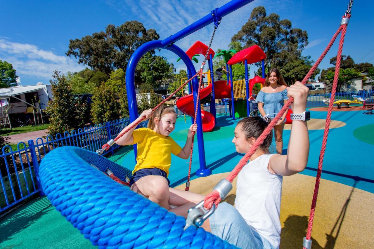 Big4 Melbourne Holiday Park Buitenkant foto